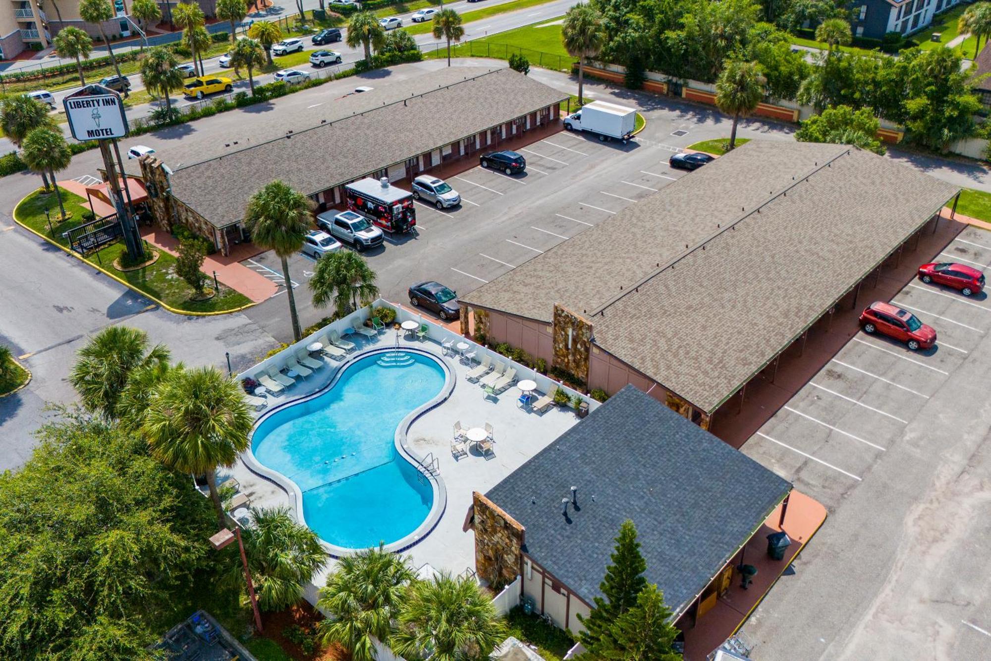 Liberty Garden Inn By Oyo Kissimmee Near Disney World Celebration Exterior photo